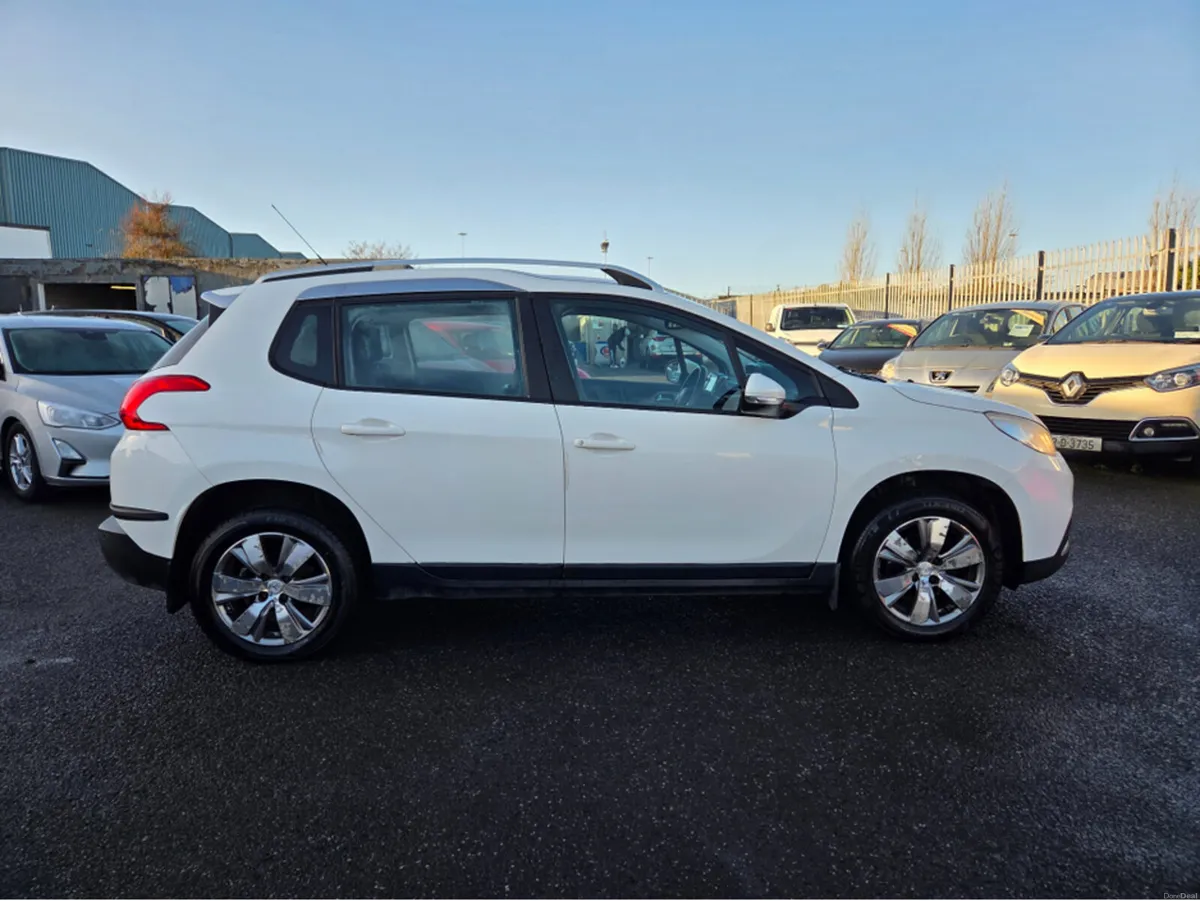 Peugeot 2008 ACTIVE 1.6 HDI - Image 3