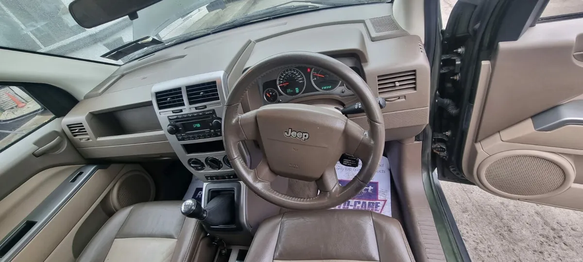 Jeep compass 4WD - Image 4