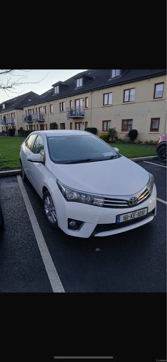 1.3L White Toyota Corolla Saloon - Image 1