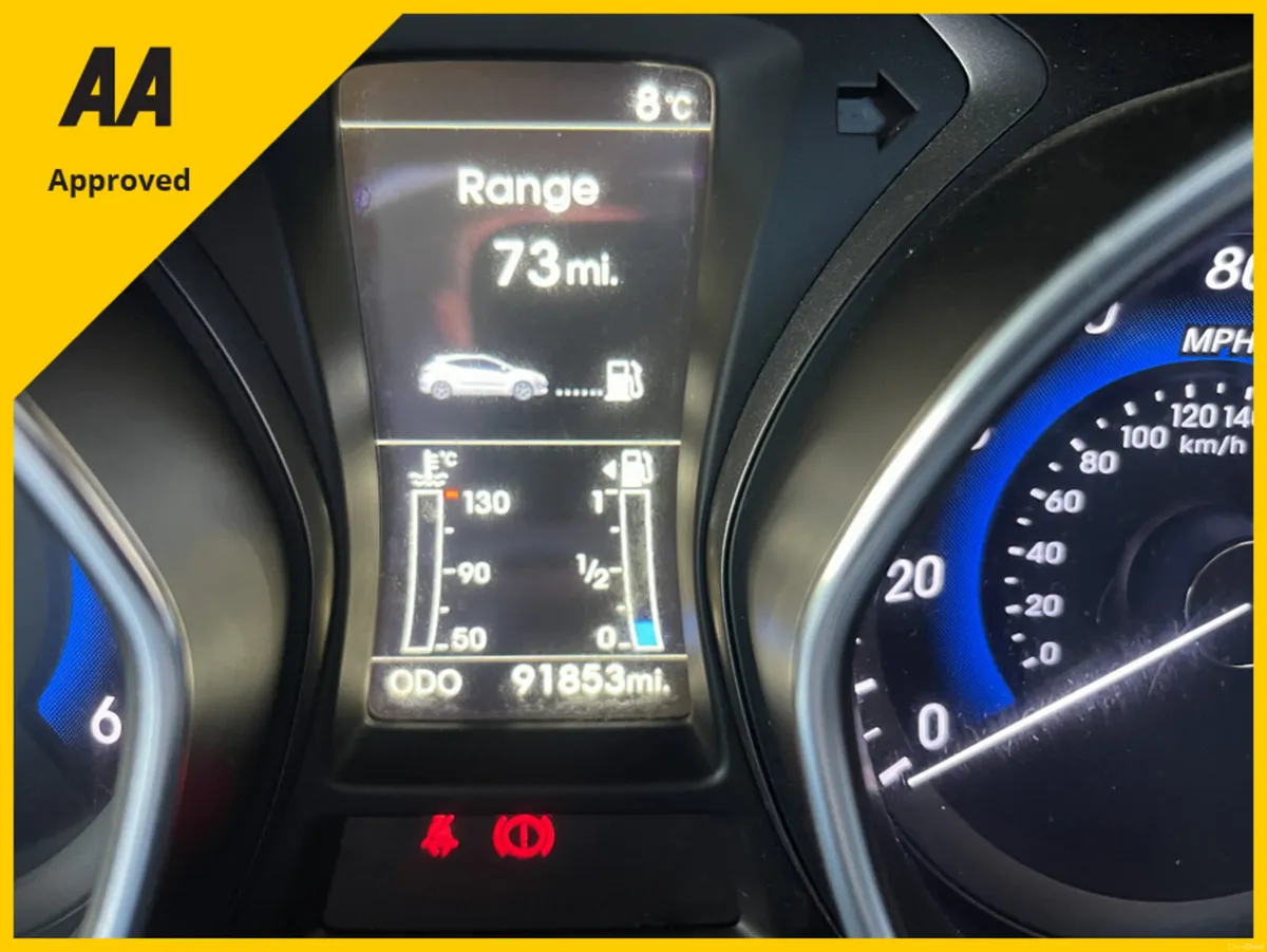 Hyundai i30 PREMIUM BLUE DRIVE - Image 3