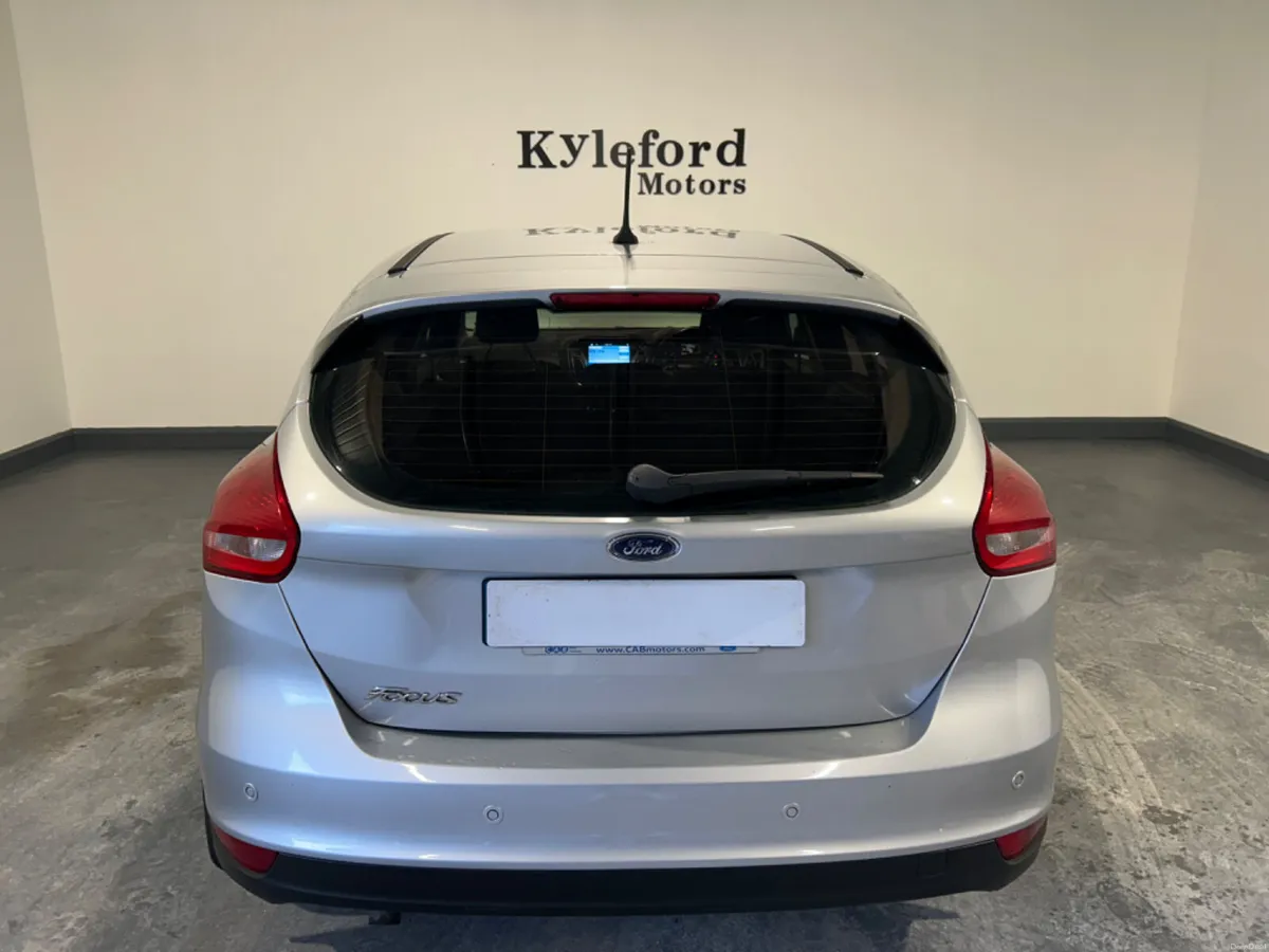 Ford Focus 2018 1.5 Diesel - Image 4