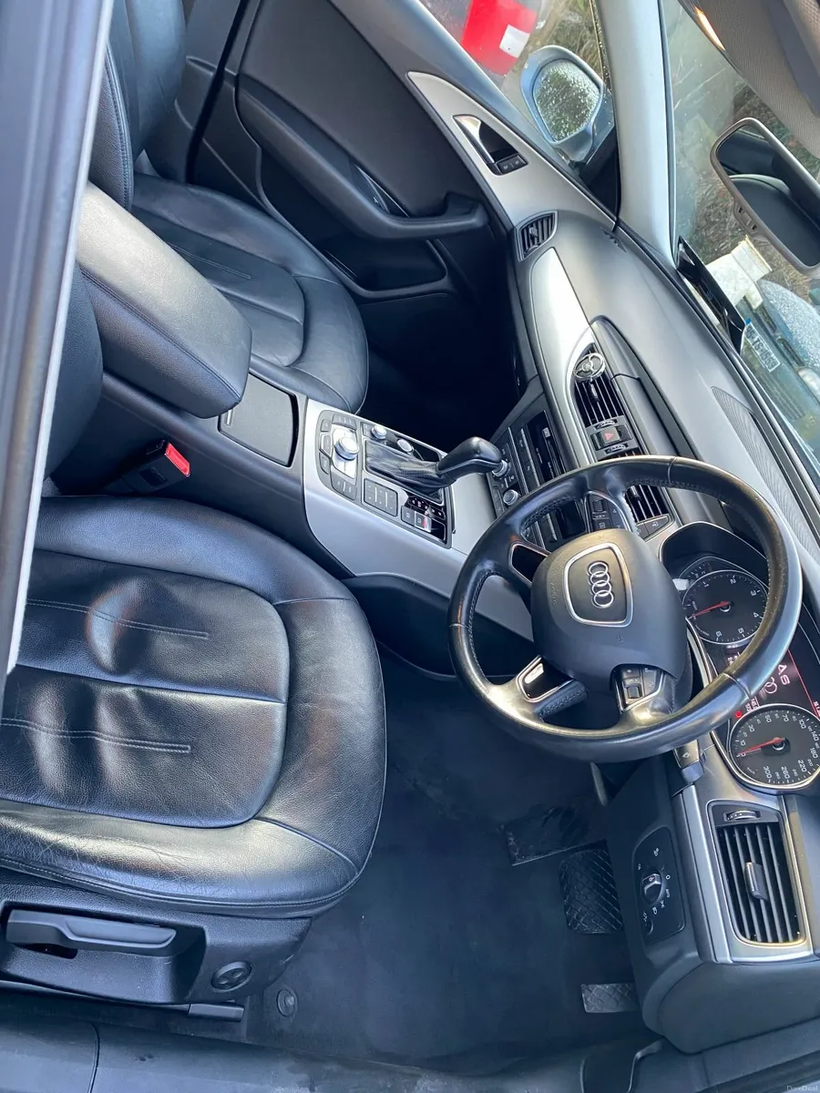 Audi A6 2015 - Image 4