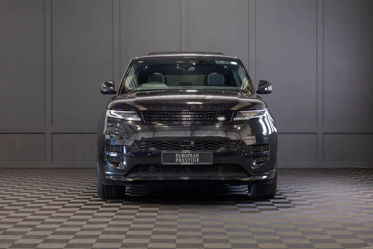 2026 Range Rover Sport P460e Dynamic SE - Image 2