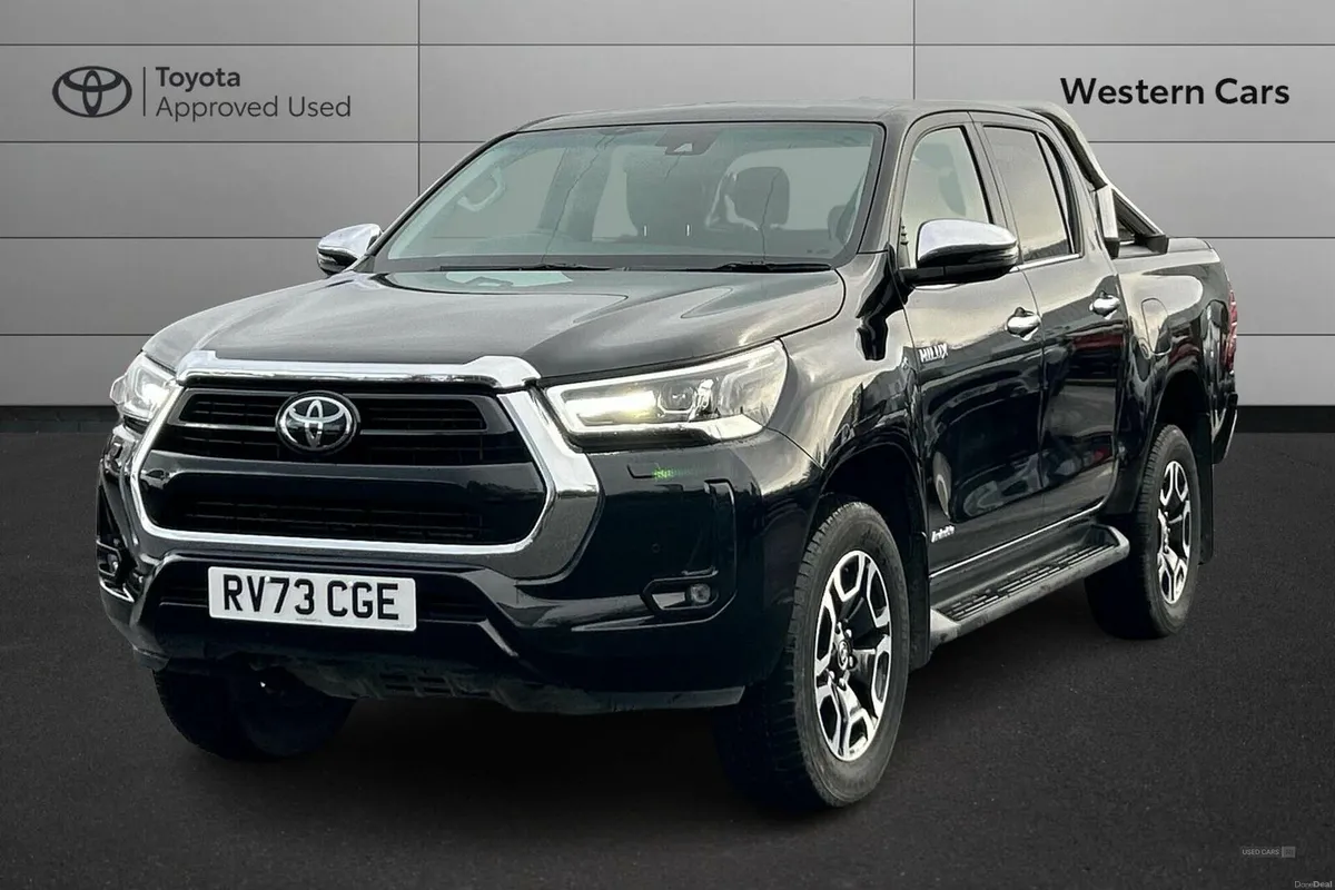 Toyota Hilux 2.4 D-4D Invincible 4WD Euro 6 (s/s) - Image 3