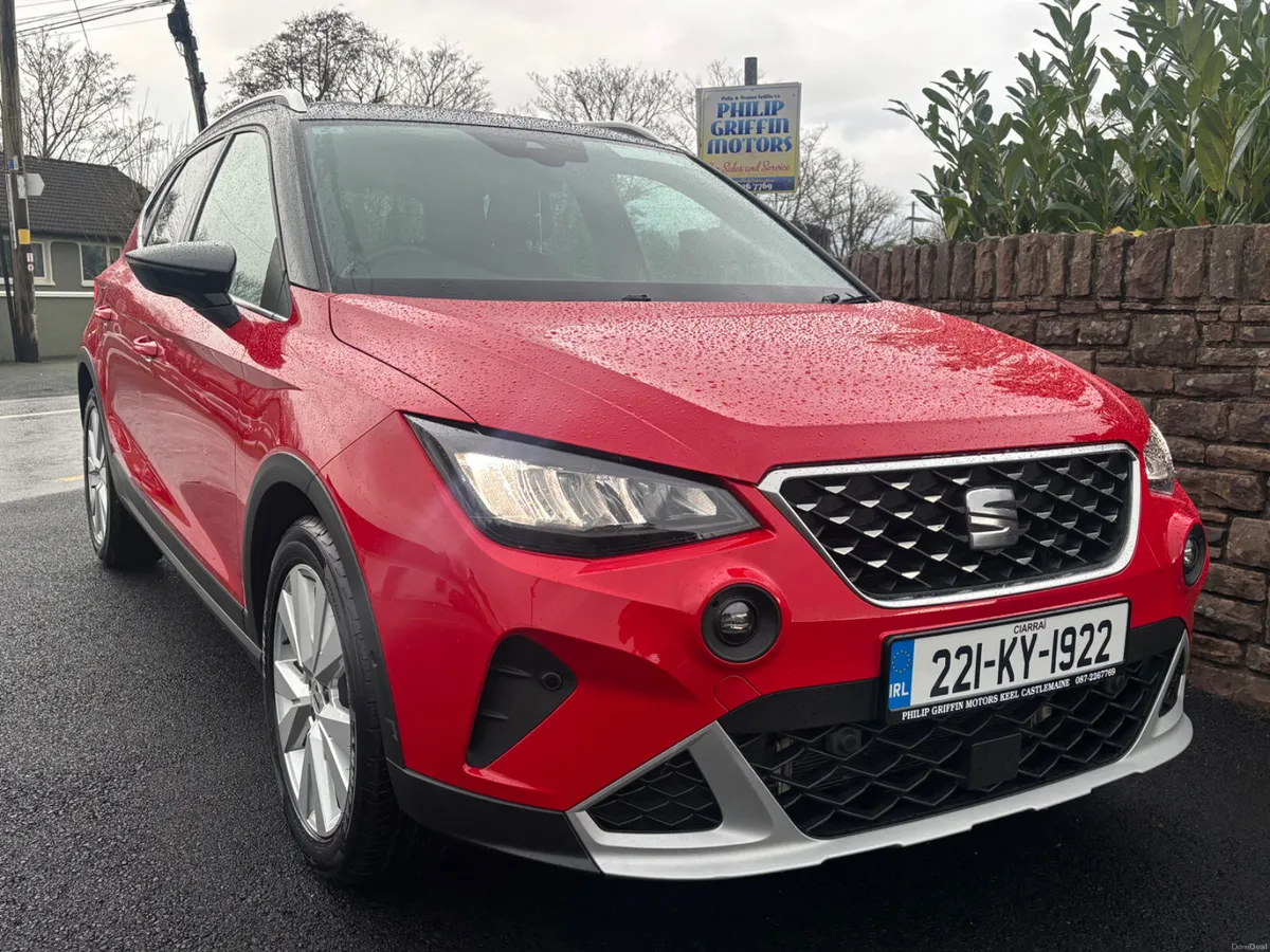STUNNING SEAT ARONA TOP SPEC TWO TONE - Image 1