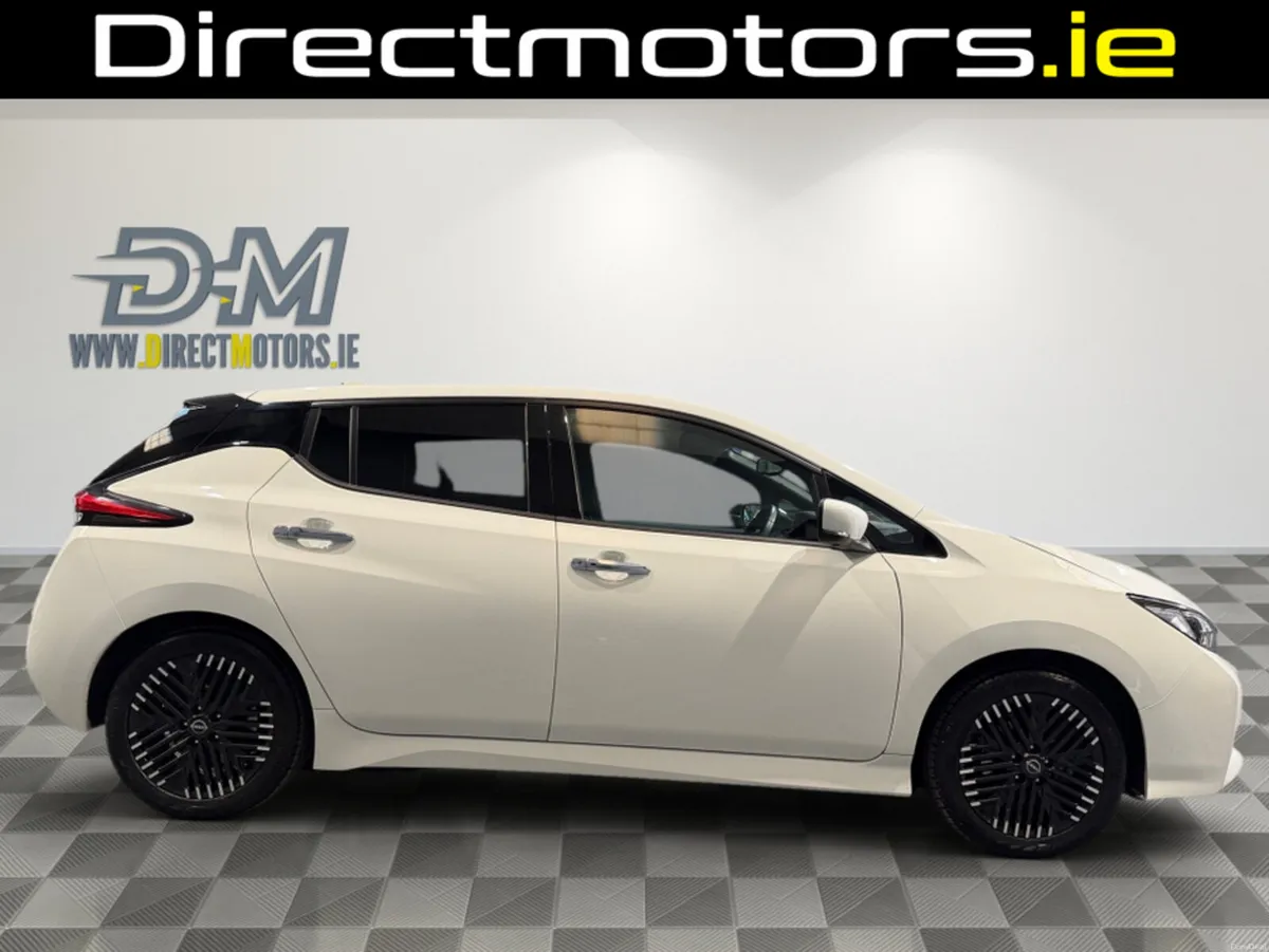 Nissan Leaf 40K EV SV PREMIUM 40KW MY22 4 4DR AUTO - Image 3