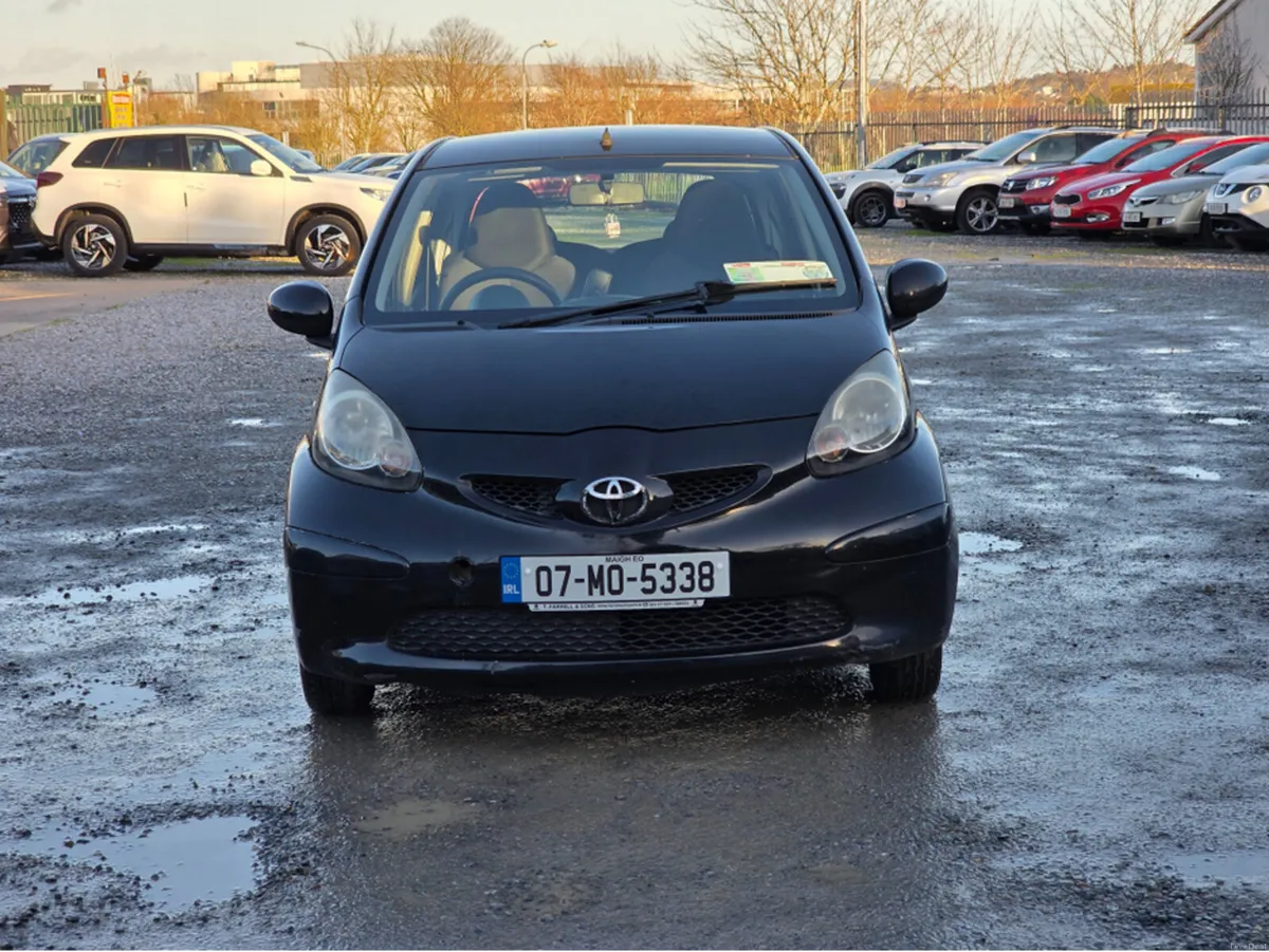 Toyota Aygo 1.0 5DR AURA - Image 4