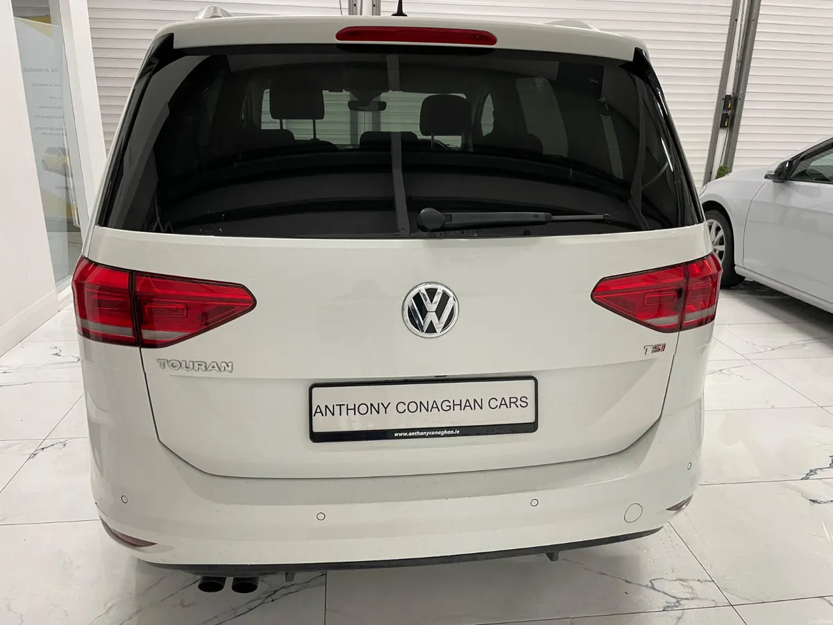 2017 Vw Touran 7 Seater 1.4 Tsi  Dsg - Image 4