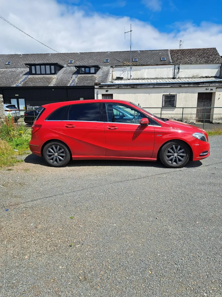 Mercedes benz B180 1.6 petrol Automatic - Image 2