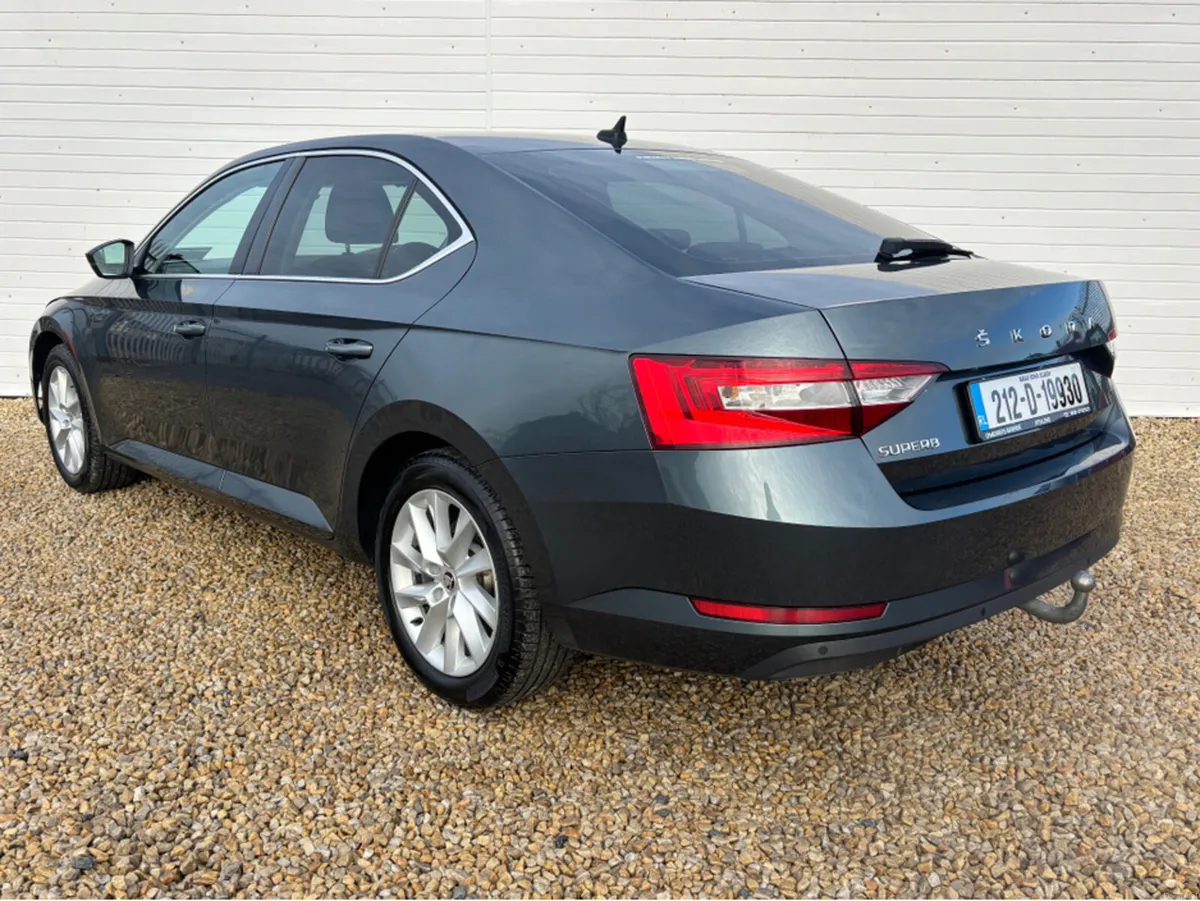 Skoda Superb AMBITION 2.0 TDI AUTO - DSG - Image 5