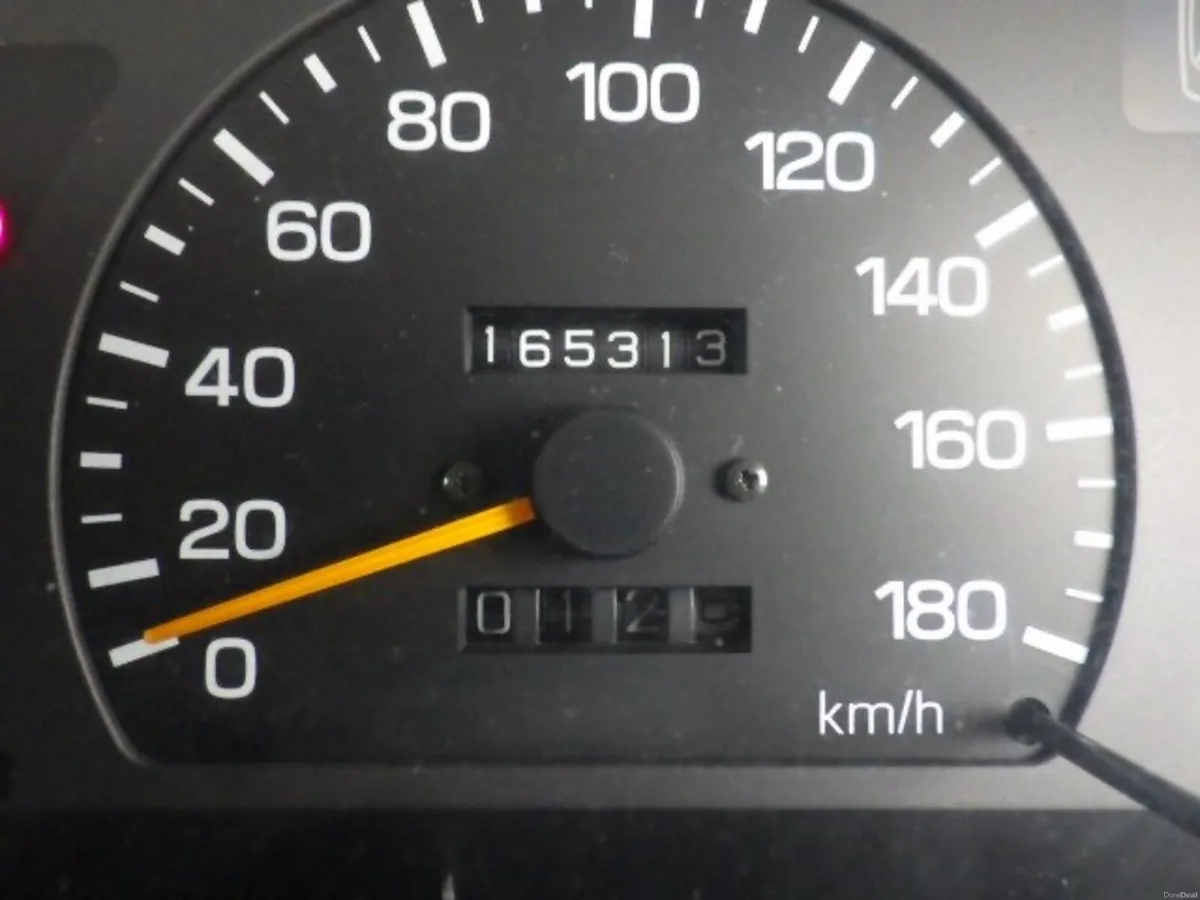 Super rare Barn Find Subaru Legacy RS - Image 4