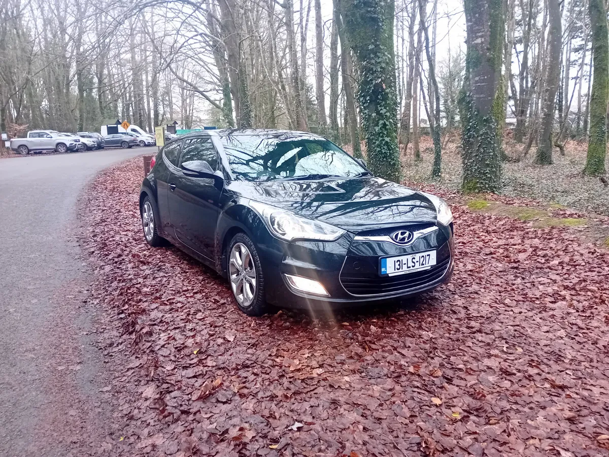 131 HYUNDAI  VELOSTER ,1.6 GDI SPORT MANUAL - Image 4