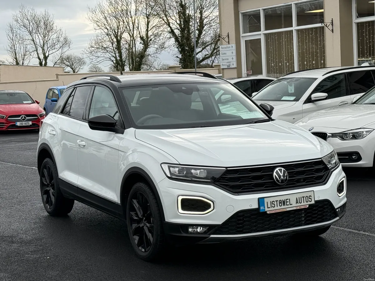 221 VW T-ROC 1.5 STYLE 150BHP AUTOMATIC - Image 4