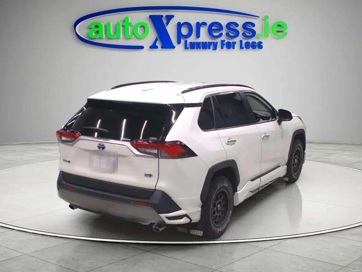 Toyota RAV4 HYBRID G 4WD Low mileage - Image 3