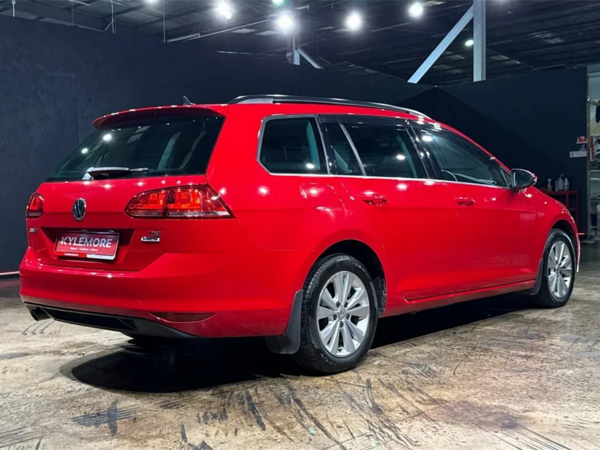 Volkswagen Golf 1.2 AUTOMATIC - ALLOY WHEELS - MUL - Image 4