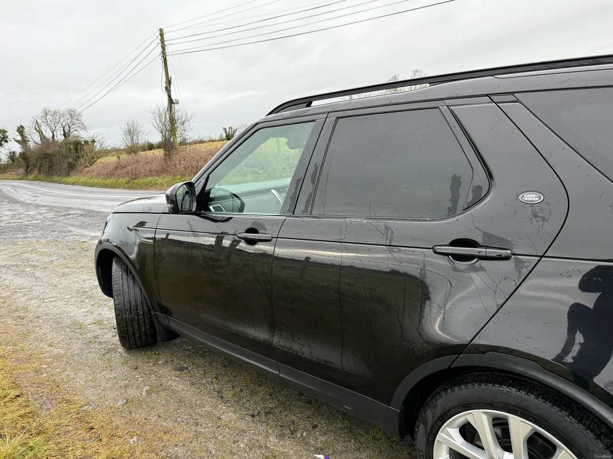 Land Rover Discovery - Image 4