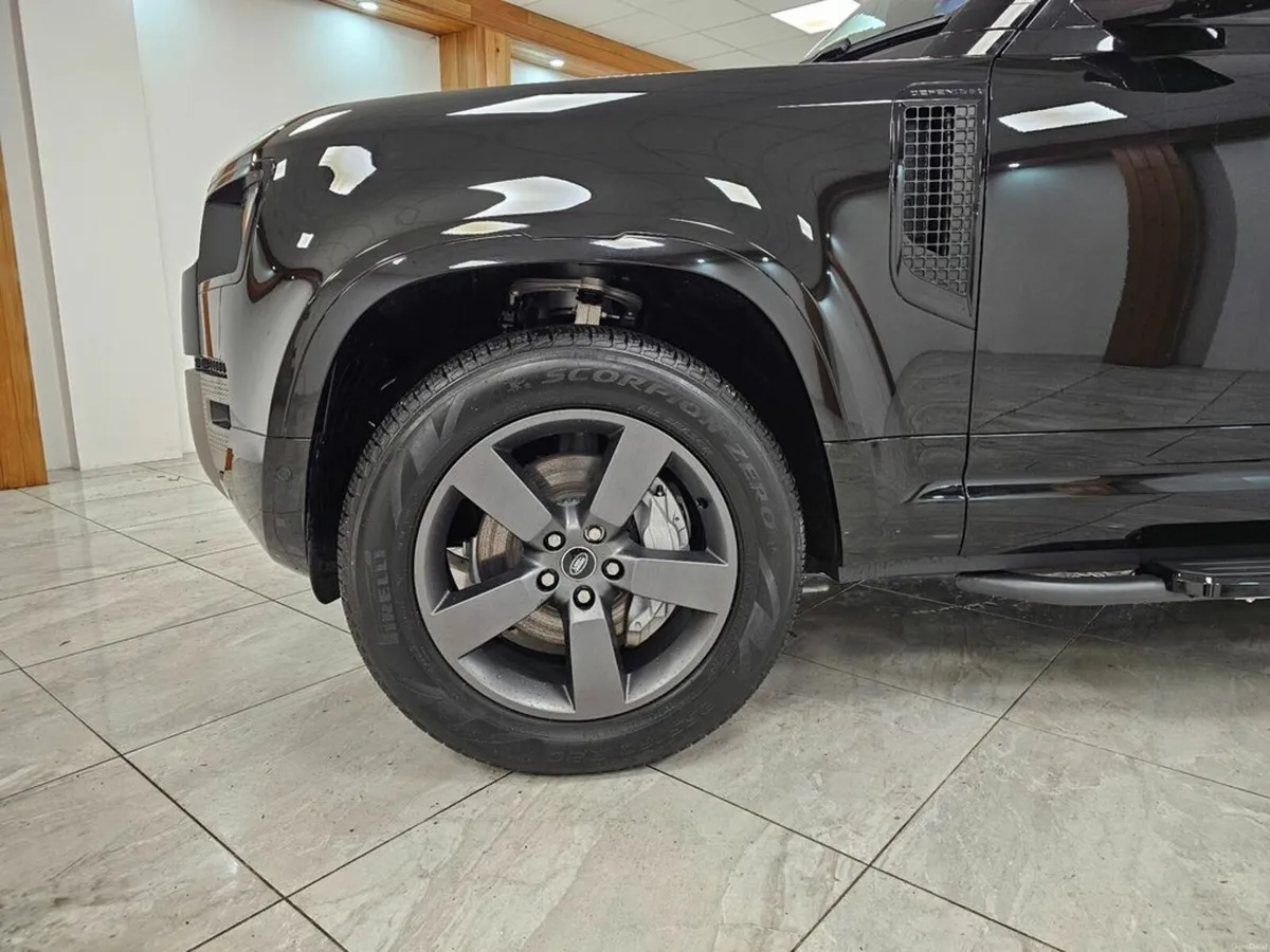 Land Rover Defender DYNAMIC HSE ! - Image 4