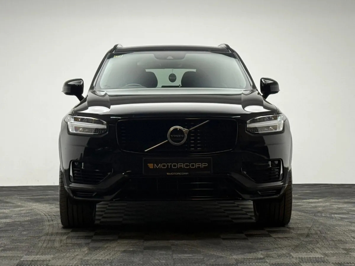 Volvo XC90 R-DESIGN T8 RECHARGE 300HP - Image 2