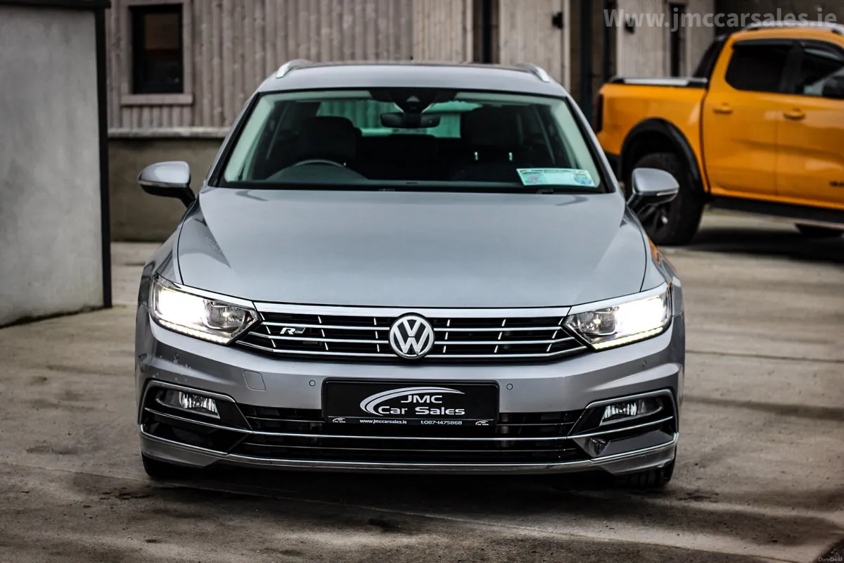 2018 VOLKSWAGEN PASSAT R-LINE ESTATE - Image 2