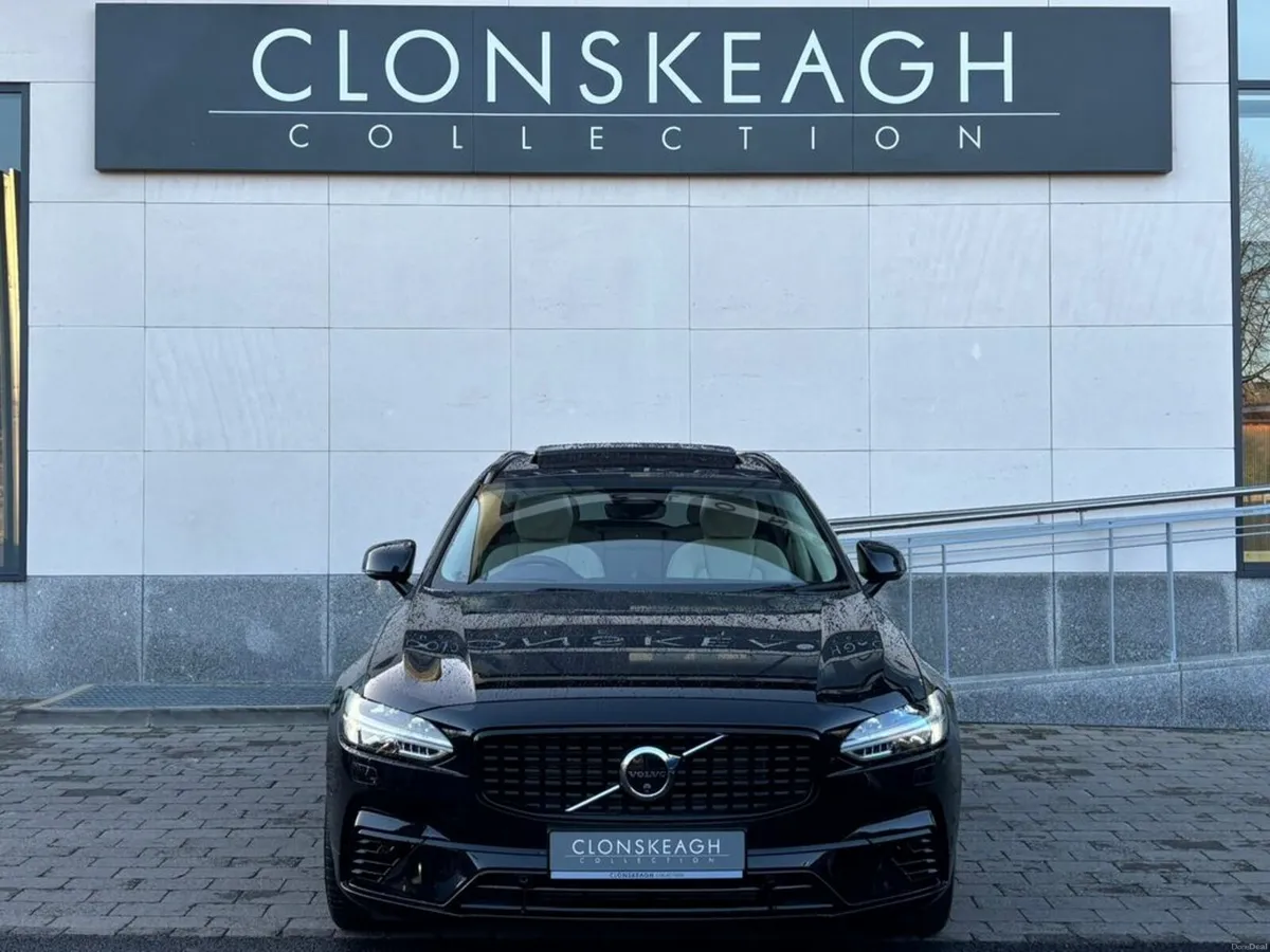 Volvo V90 T8 ULTRA AWD, BLOND INTERIOR - Image 2