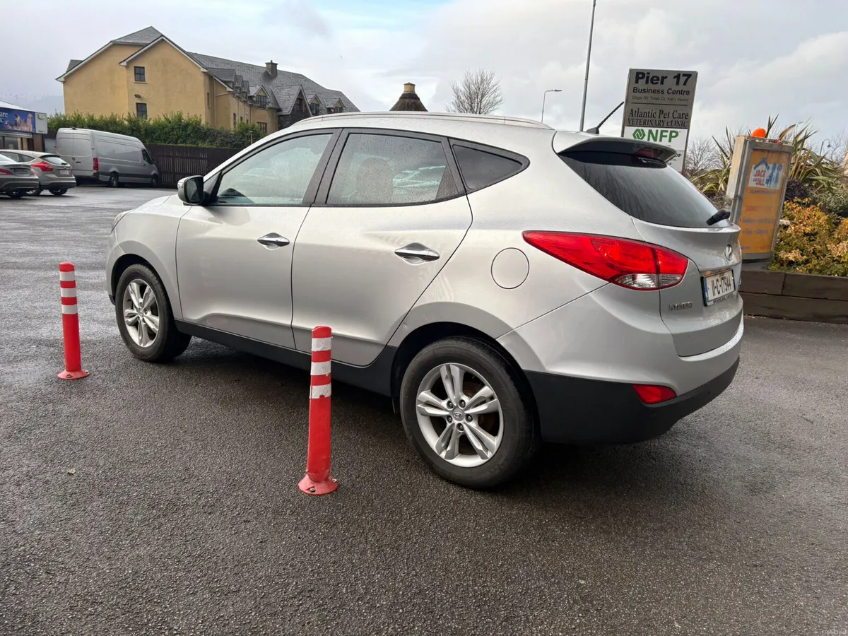 Hyundai ix35 2011 - Image 2
