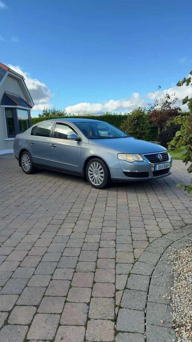 Volkswagen Passat Highline - Image 2