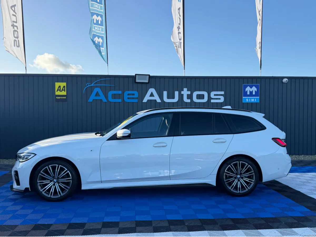 BMW 3-Series M-SPORT - X-DRIVE - 2.0L DIESEL - AUT - Image 5