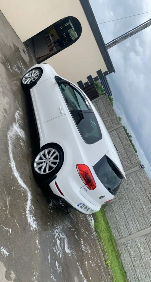 2012 Volkswagen Golf gtd - Image 3