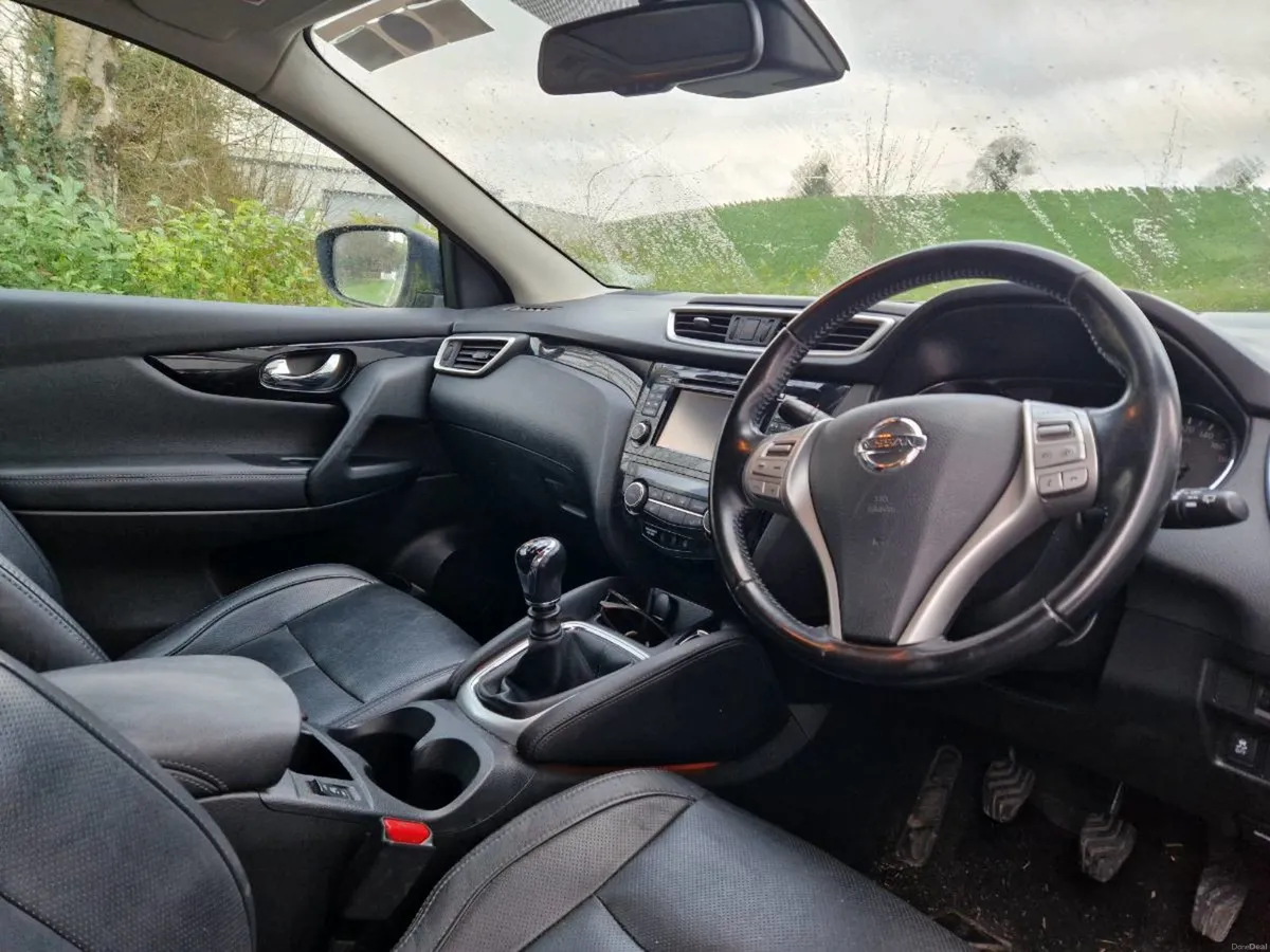 Nissan Qashqai 2017 Premium - Image 4