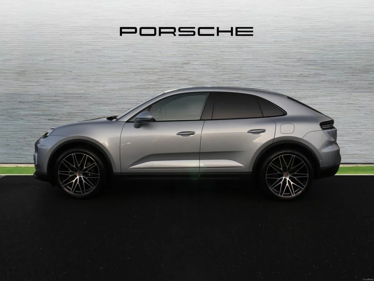 Porsche Macan Electric - Image 4