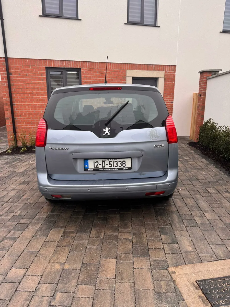 Peugeot 5008 - Image 2