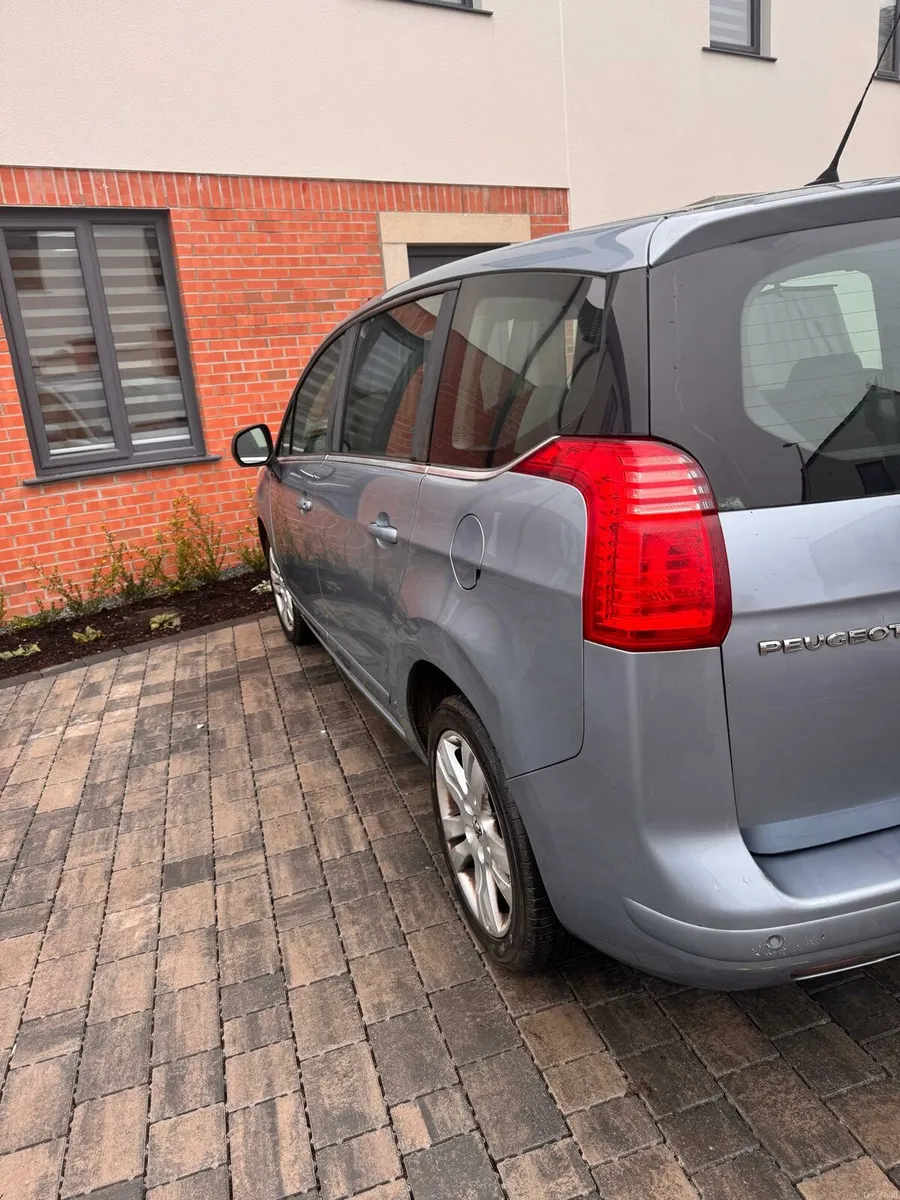 Peugeot 5008 - Image 3