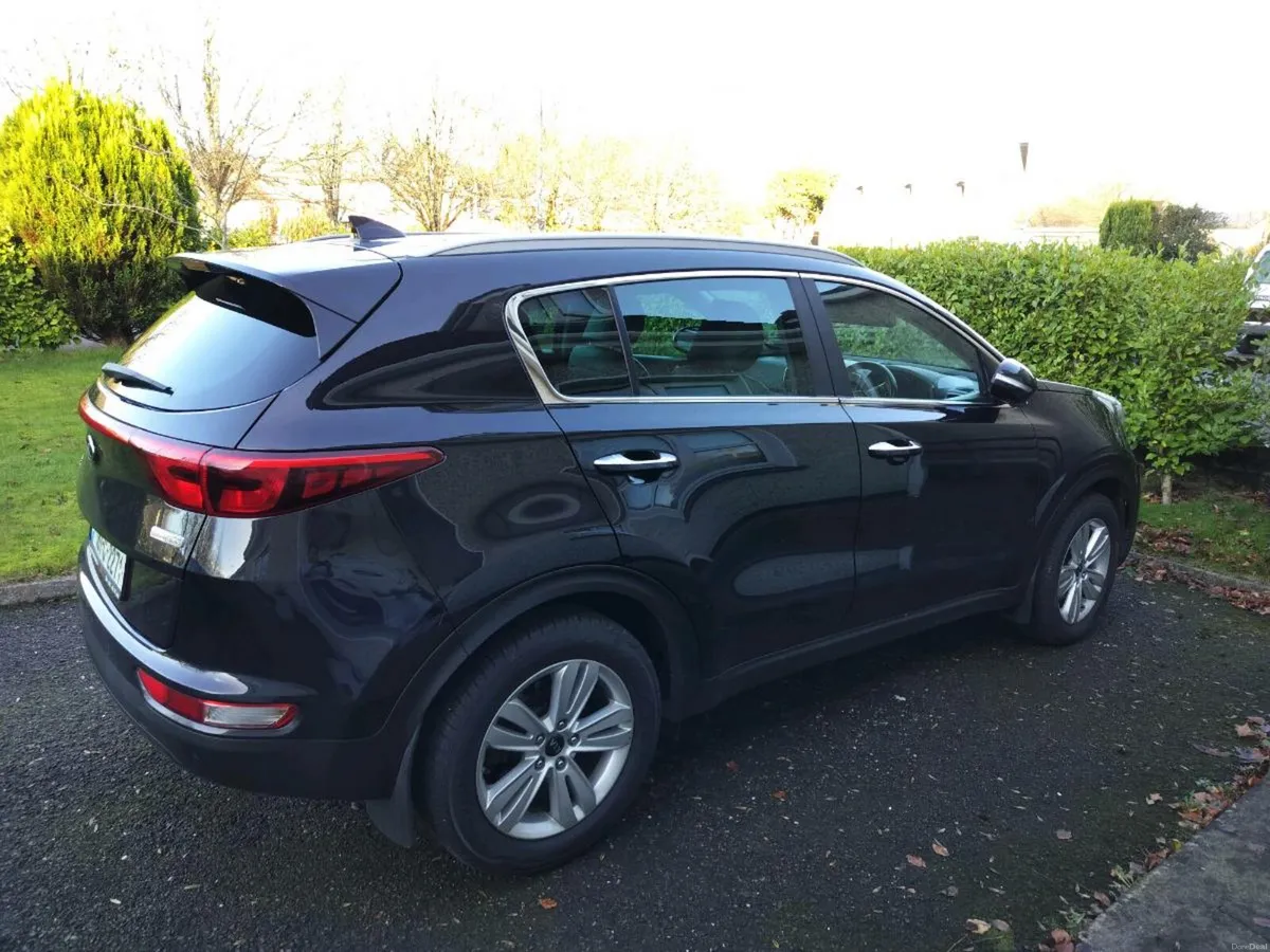 Kia Sportage PRESTIGE Mint condition - Image 3