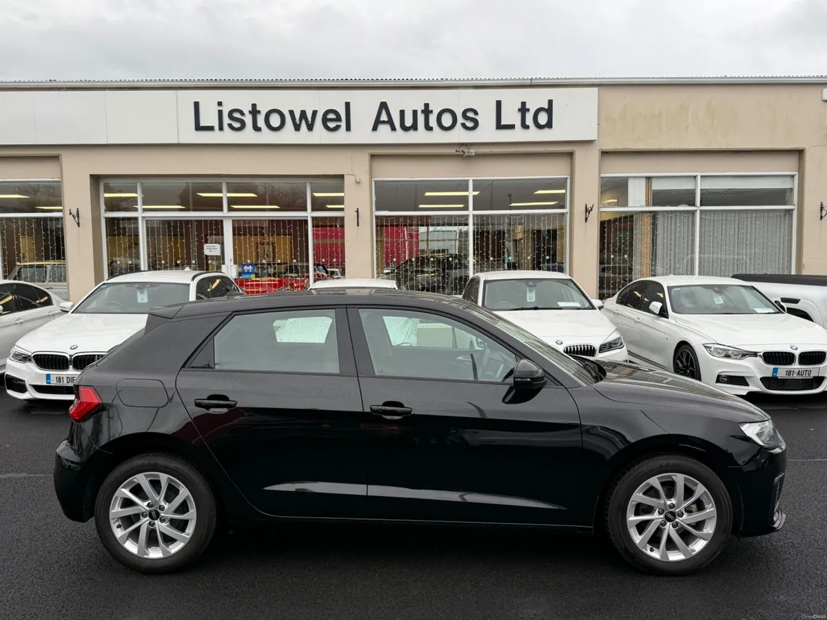 212 AUDI A1  ADVANCED 5DR 1.0 AUTOMATIC - Image 1