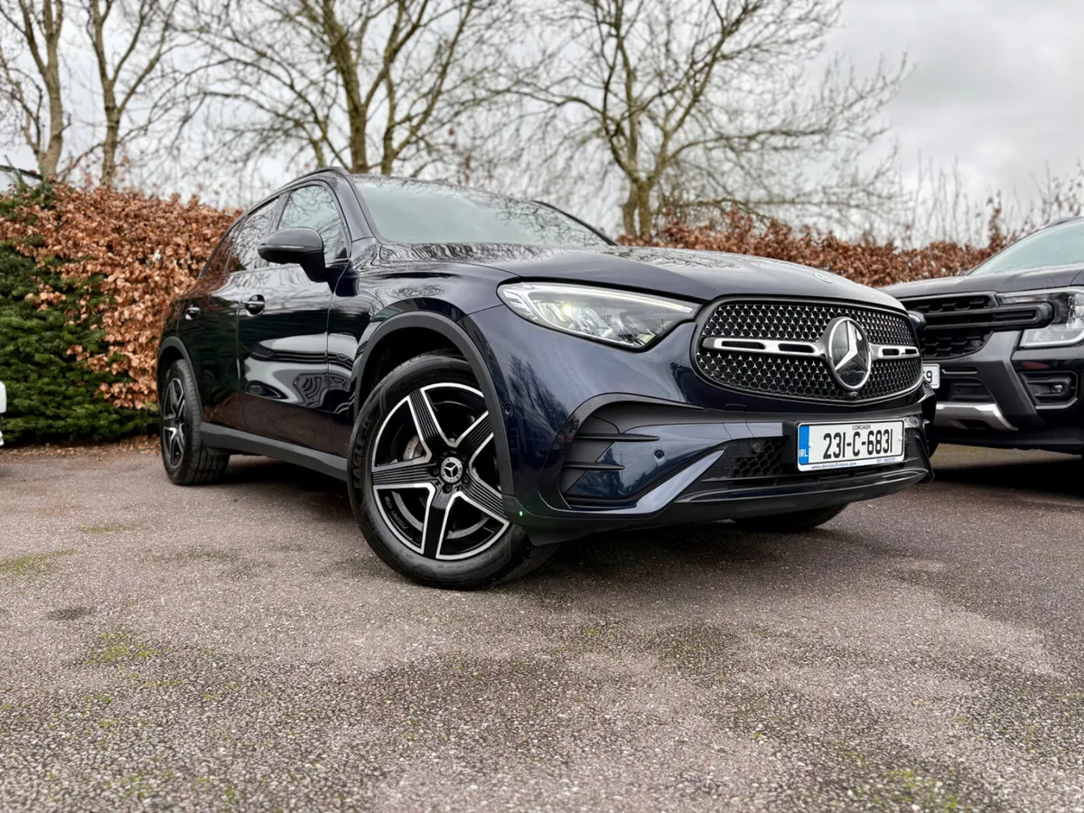 GLC 220D 4MATIC AMG LINE PLUS | HUGE SPEC - Image 3
