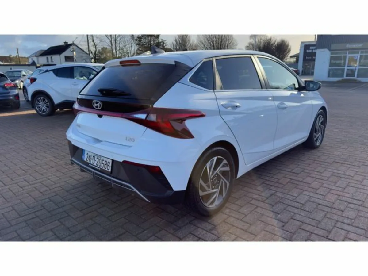 Hyundai i20 Deluxe Plus 5DR - Image 4