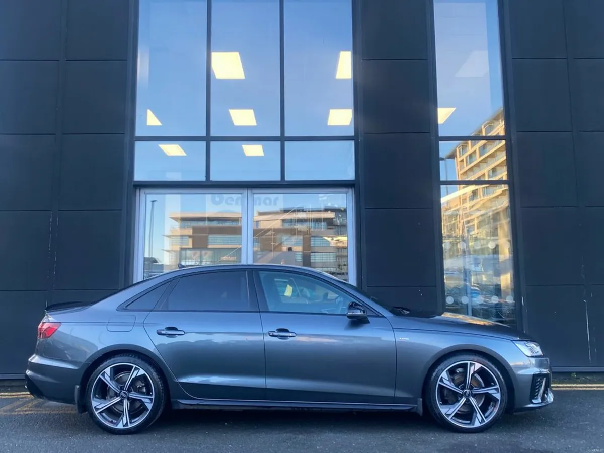 Audi A4 Black Edition S-Line Auto 2. TDi - Image 4