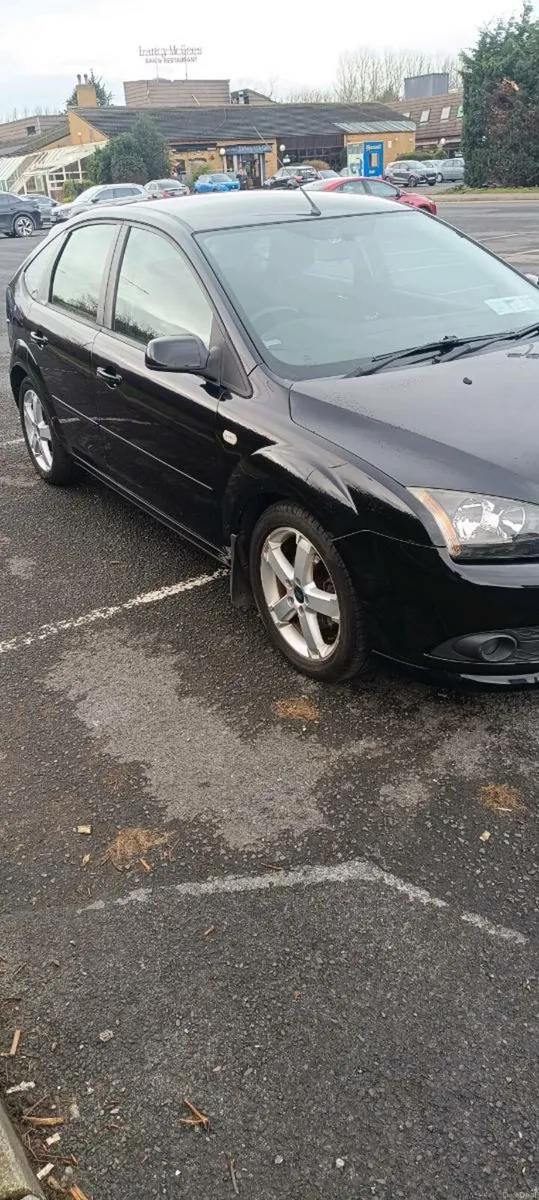 2008 Ford focus - Image 2