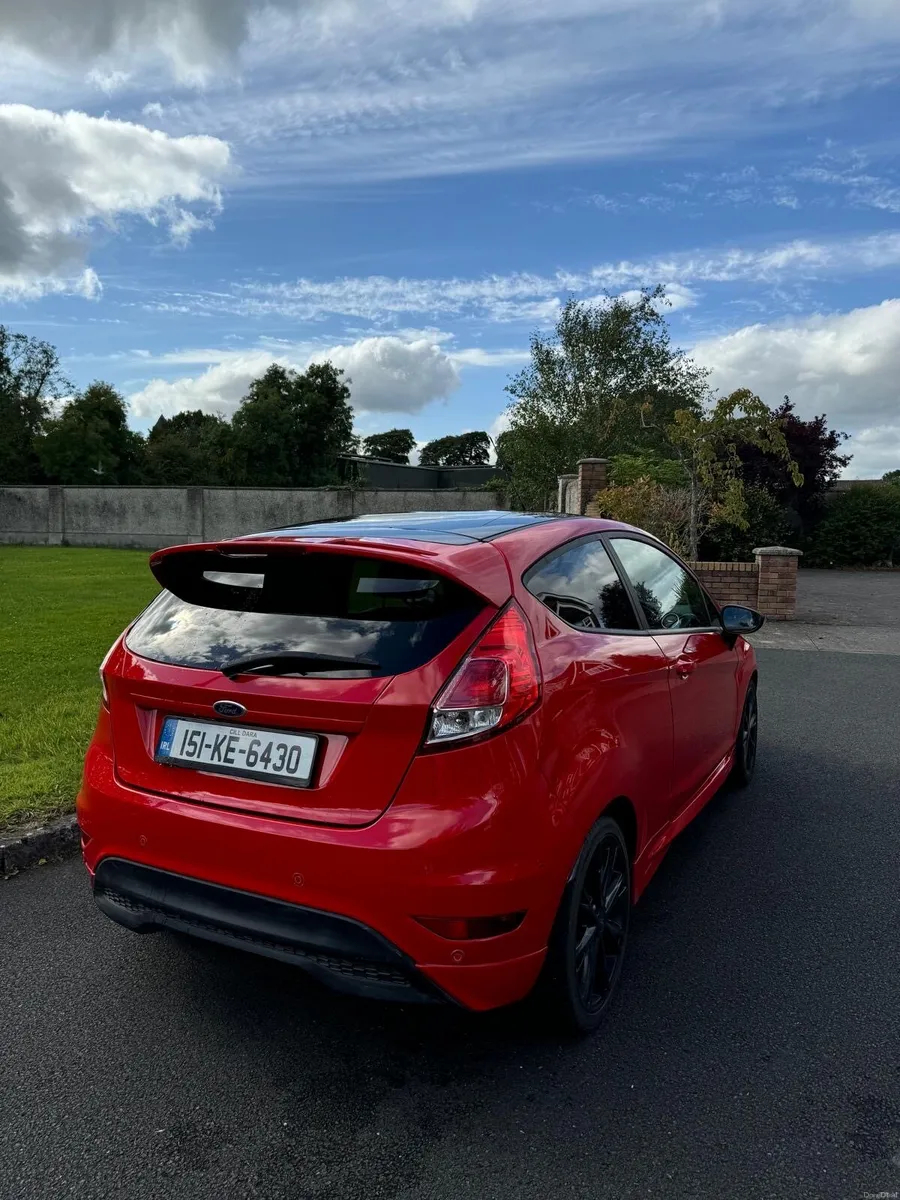 Ford fiesta - Image 4