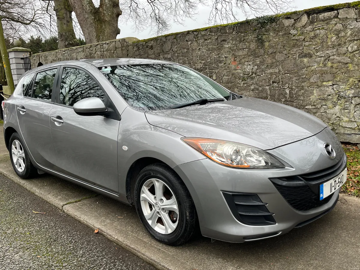 Mazda3 1.6D EXECUTIVE - Image 2