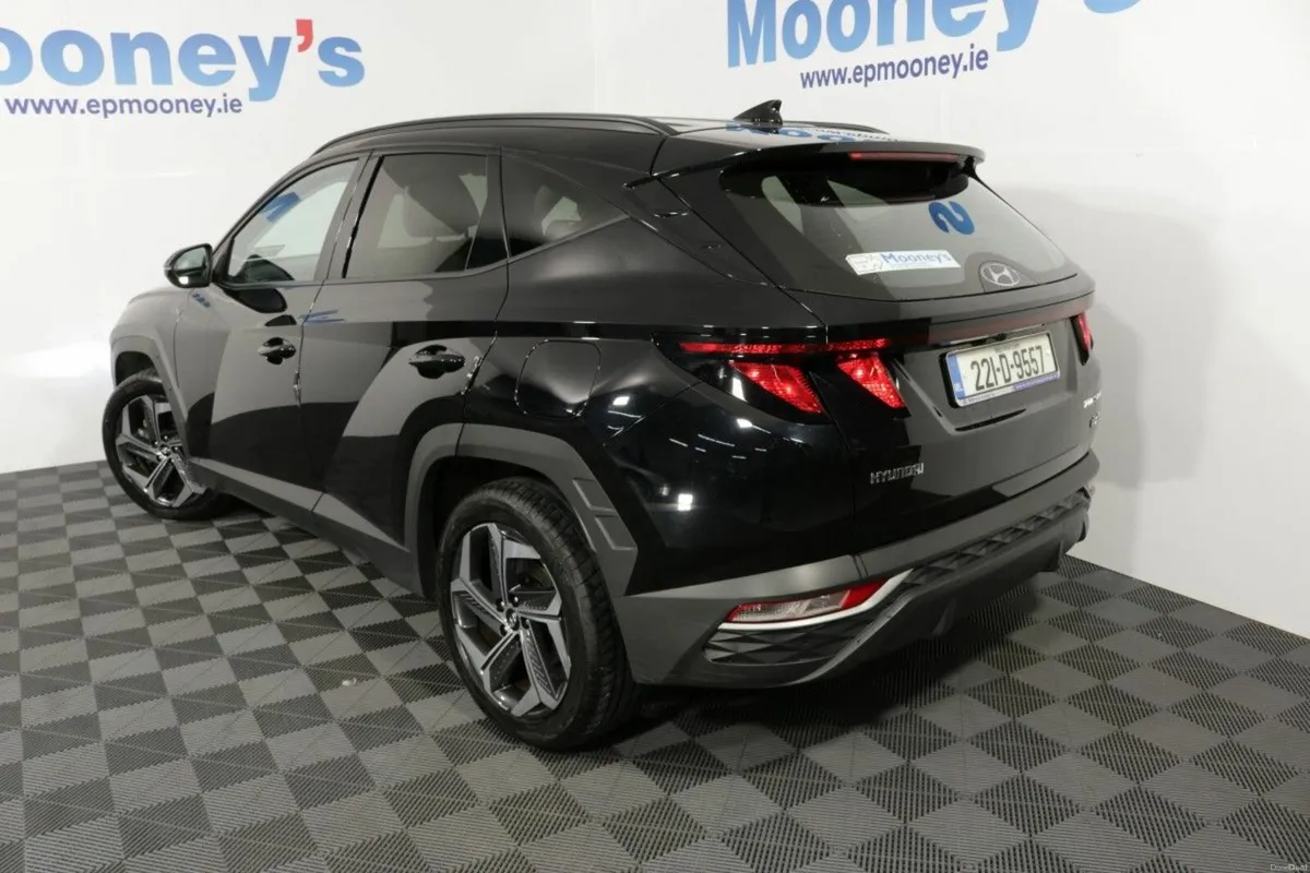 Hyundai Tucson PHEV EXECUTIVE 4WD 1.6L P ETROL AUT - Image 4