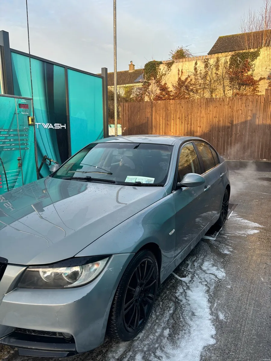 BMW E90 318i 2.0L - Image 4