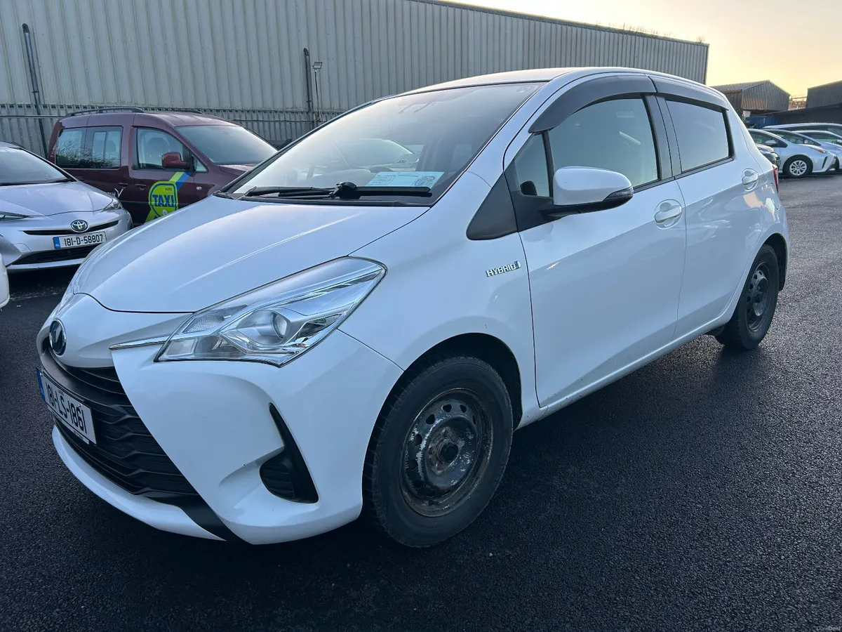 2018 TOYOTA VITZ / YARIS 1.5 HYBIRD AUTOMATIC - Image 4