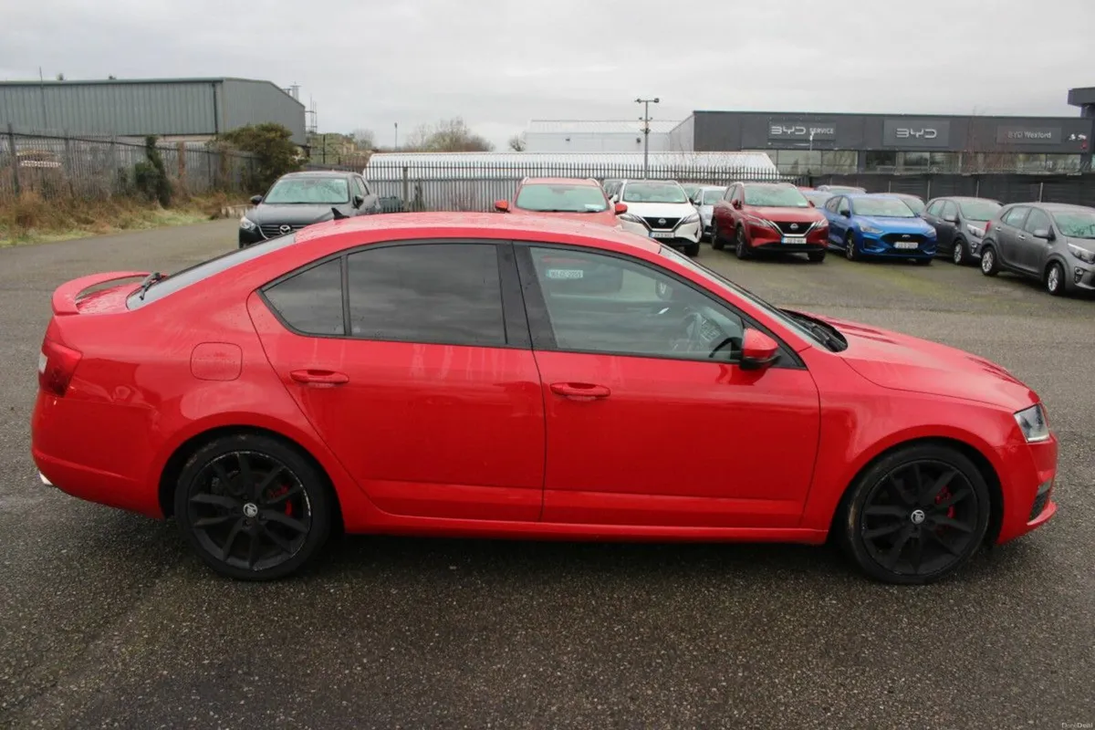 Skoda Octavia RS 2.0TDI 184HP - Image 3