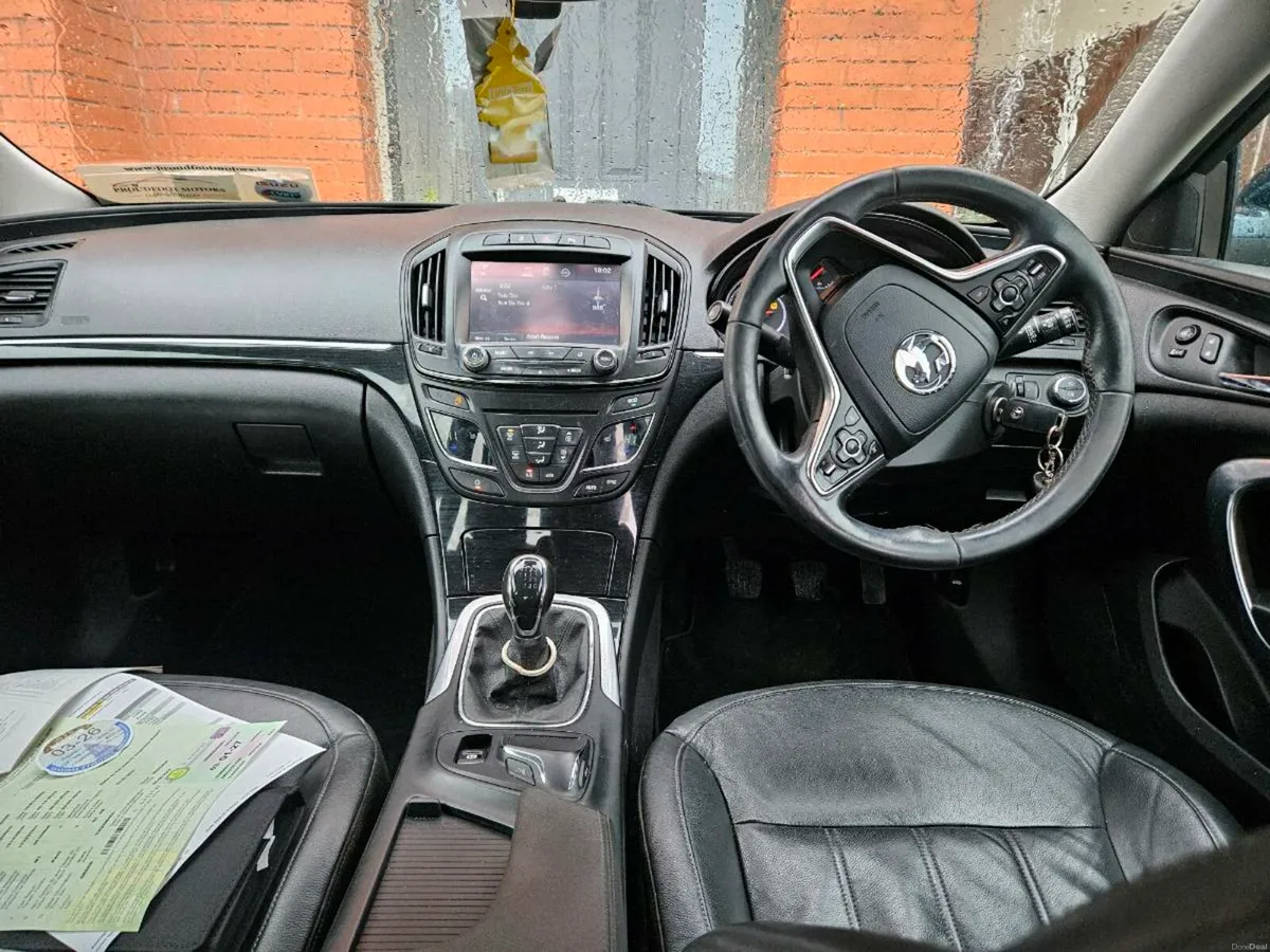 Vauxhall Insignia
2.0Diesel 
Nct 01/2027 tax03/202 - Image 4