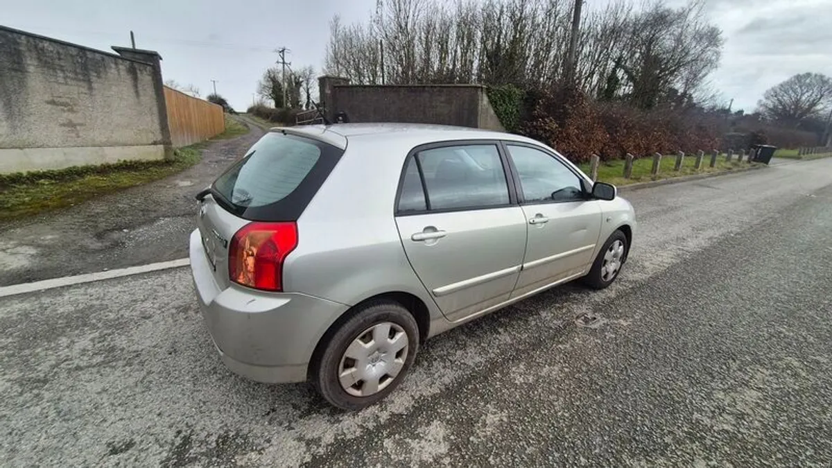 2006 Toyota Corolla - Image 3