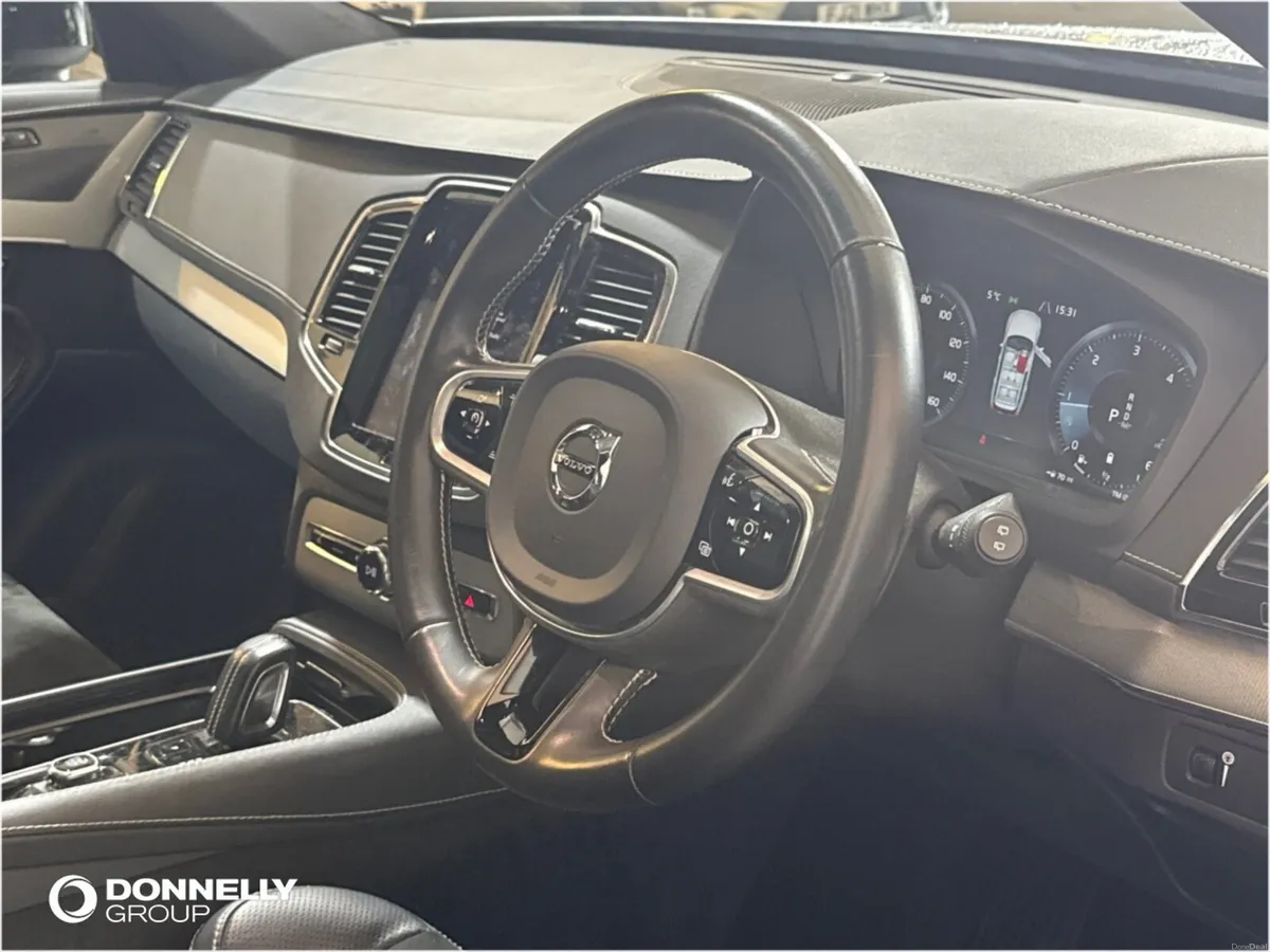Volvo XC90 Diesel Estate R DESIGN - Image 4
