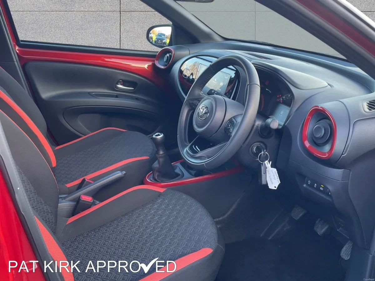 Toyota Aygo X Hatchback Edge - Image 6