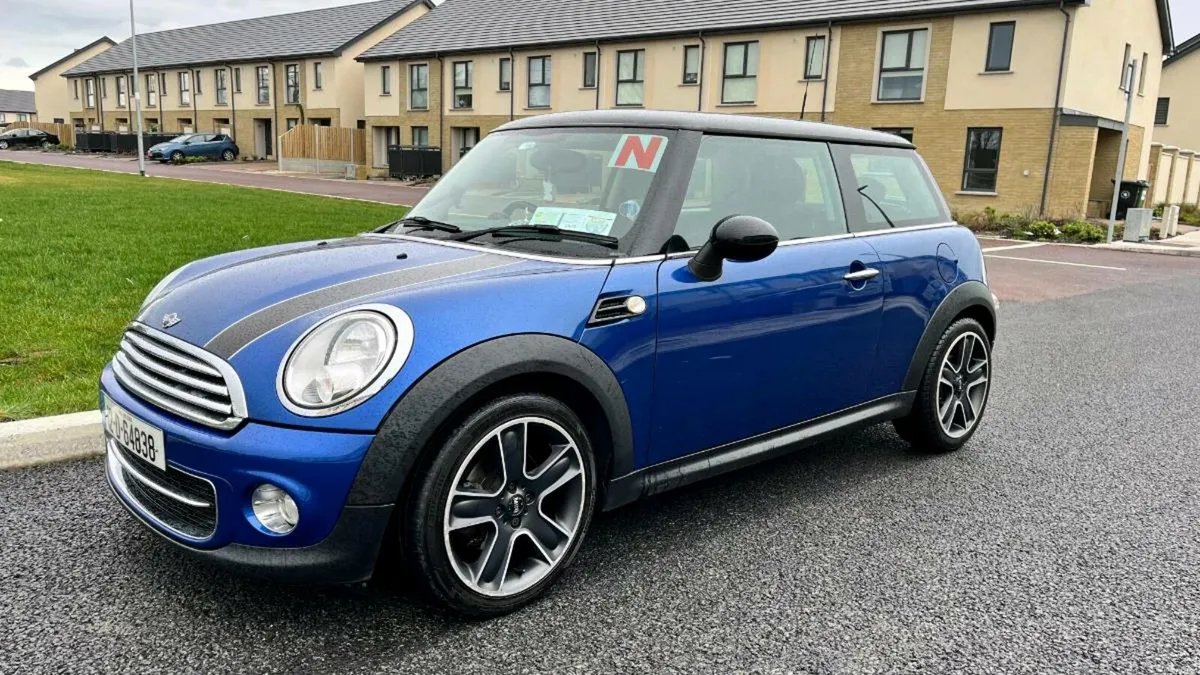 2012 Mini Cooper D Blue 1.6 L - Image 2