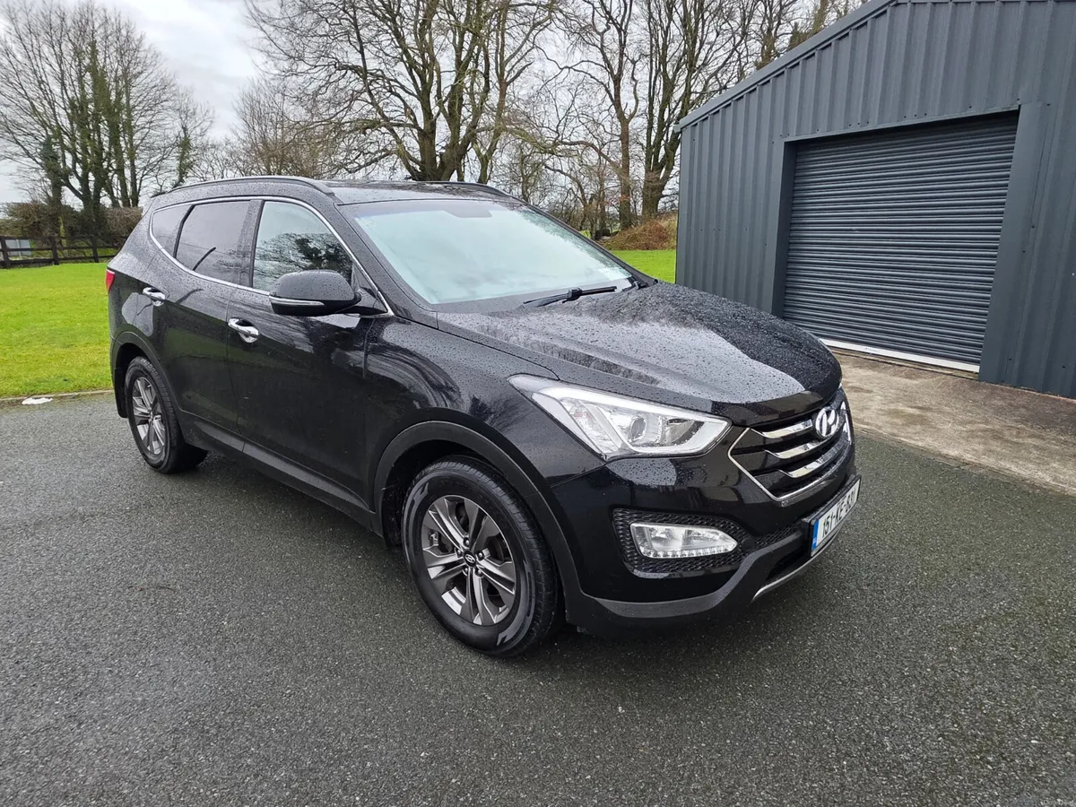 2015 Hyundai Santa Fe 2.2Crdi 4wd 7 seats - Image 1